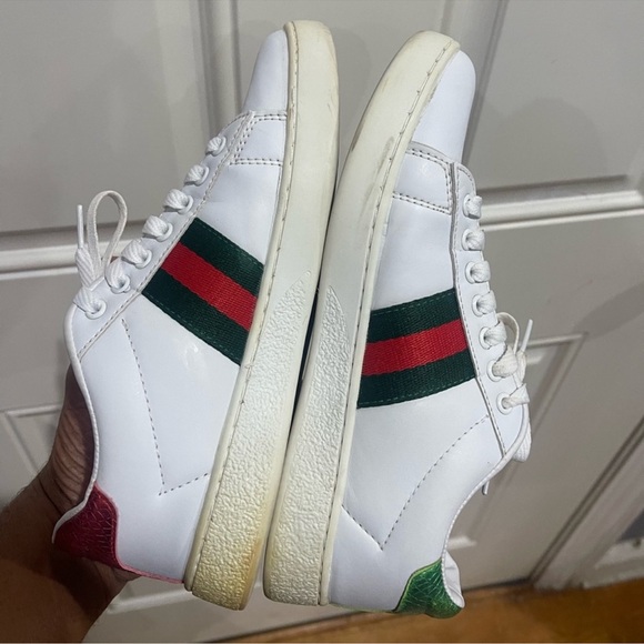 Gucci White Leather Sneakers with Green & Red Stripe and Gold Tiger Patch Sz 7.5 - Picture 6 of 16